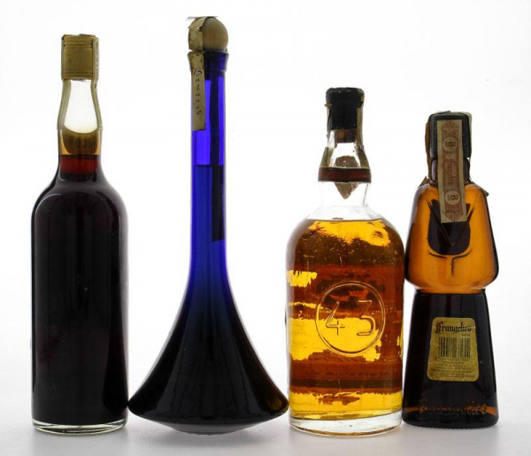 CONJUNTO DE GARRAFAS DE LICOR - Image 2